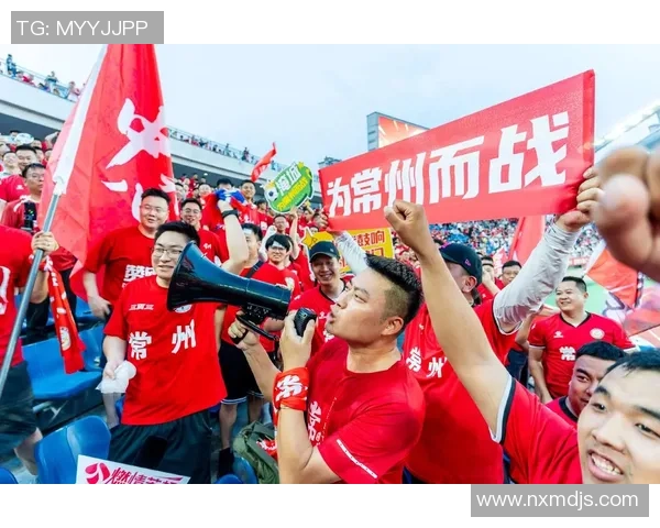 足球巨星亲临现场观战掀起热潮引发球迷激情与全场沸腾 足球巨星亲临现场观战掀起热潮引发球迷激情与全场沸腾